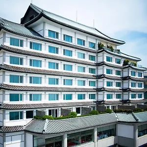 일루아 3*, 부산광역시 대한민국